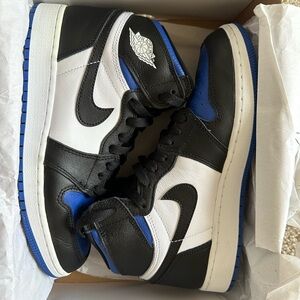 Worn twice Air Jordan 1 Retro High OG GS Royal Toe